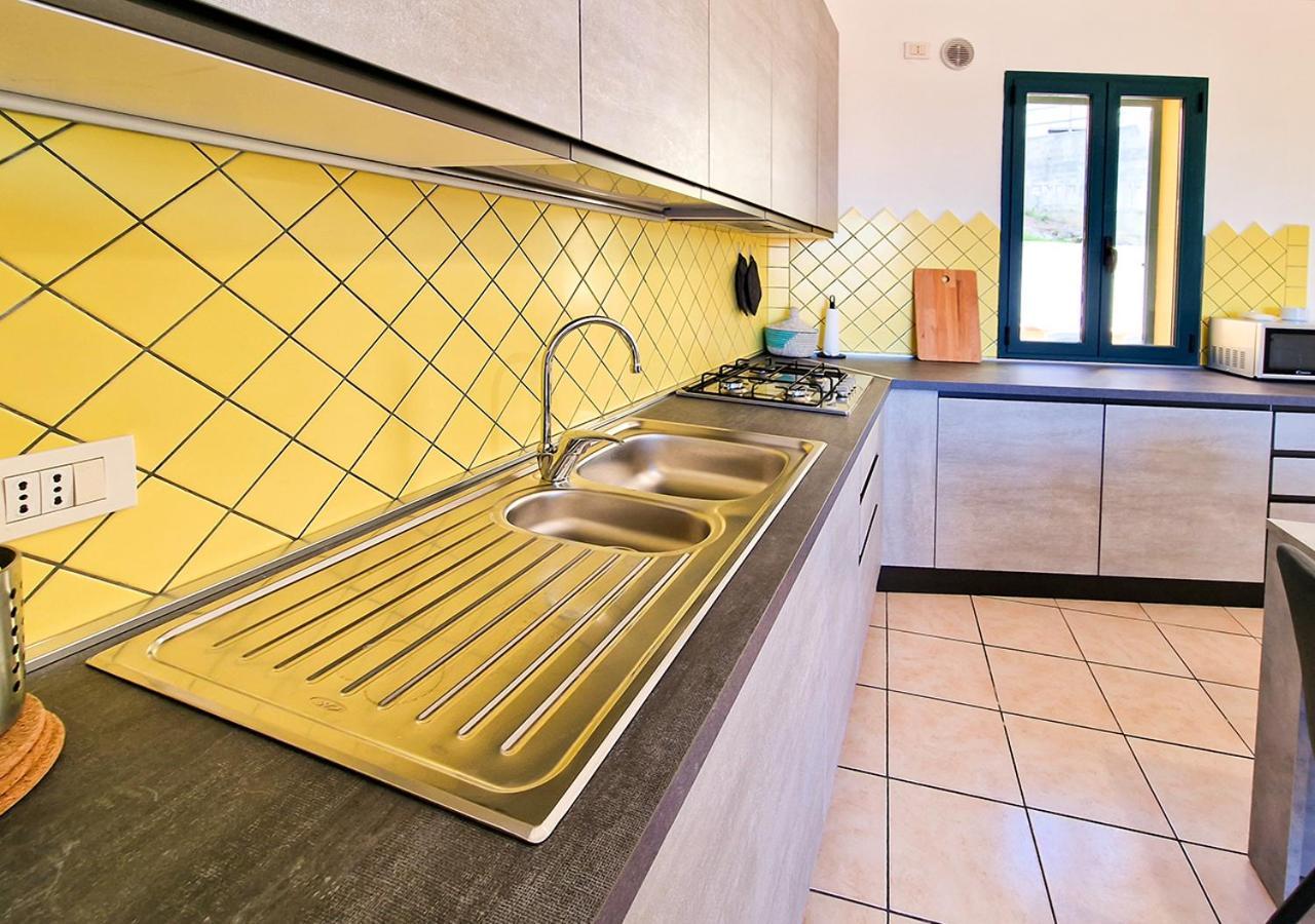 Murphy Holiday Homes - Danico House Ла Мадалена Екстериор снимка